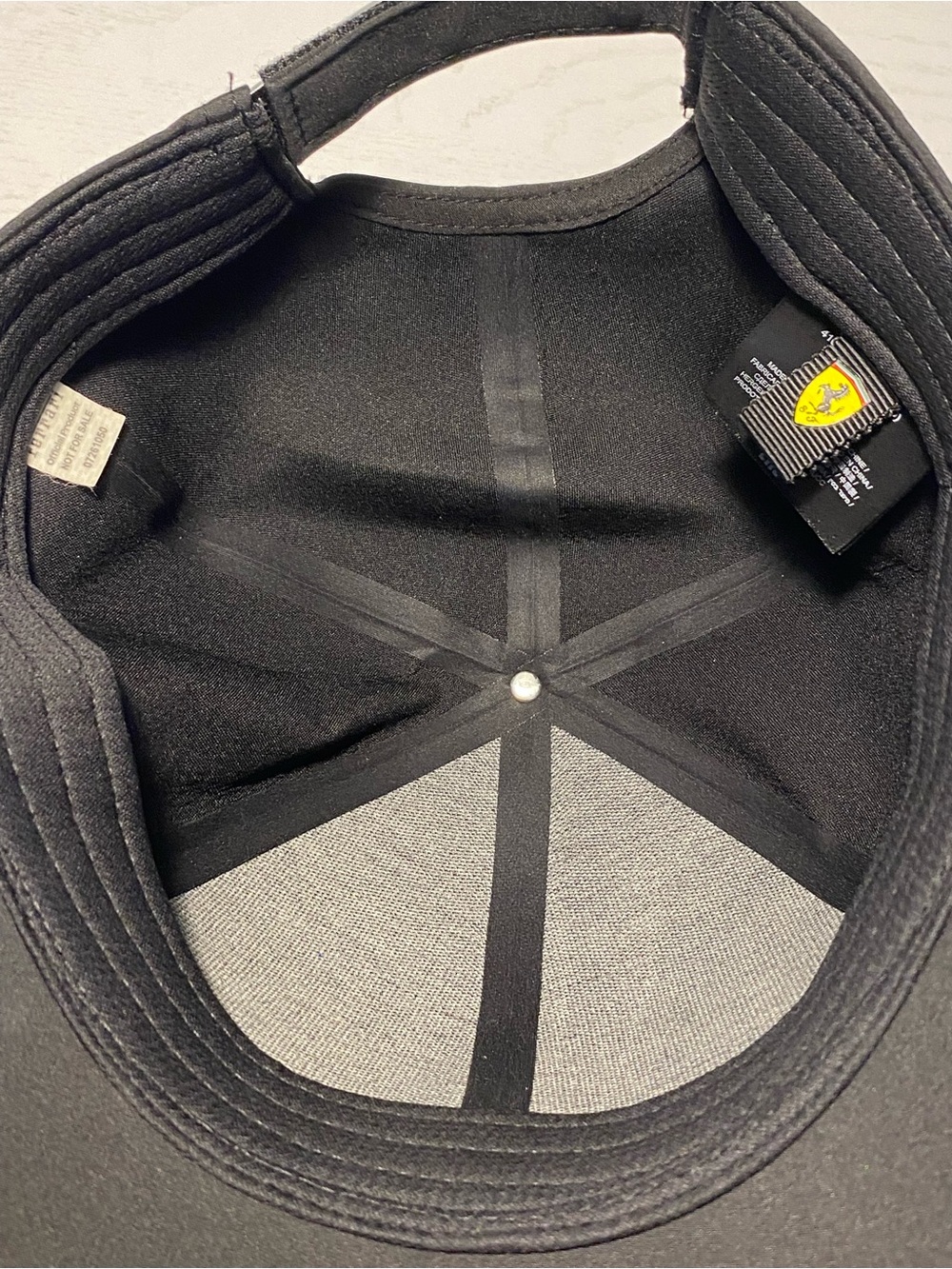 Ferrari Store OS Hat - Picture 13 of 13
